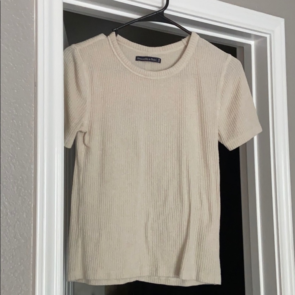 Abercrombie and Fitch sweater Tee